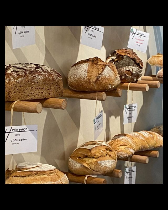 🚚 Livraison 7j/7 de produits frais avec Maison Hirose ! 🚚

Depuis le début de notre aventure, notre mission chez Maison Hirose a toujours été de servir également les professionnels de la restauration, de l’hôtellerie, de la boulangerie et de la pâtisserie. Nous sommes fiers de proposer des produits de qualité, élaborés avec les meilleures matières premières biologiques, en respectant les saisons. 

Que vous soyez un restaurant, un hôtel, une collectivité, un magasin spécialisé ou même une cantine scolaire, nous sommes là pour répondre à vos besoins. Notre zone de livraison s'étend à toute l'Alsace, ainsi qu'en Allemagne et en Suisse.

Faites confiance à Maison Hirose pour vos approvisionnements en produits artisanaux d’exception !

#MaisonHirose #LivraisonFrais #ProduitsBiologiques #PartenairesDeQualité #Restauration
